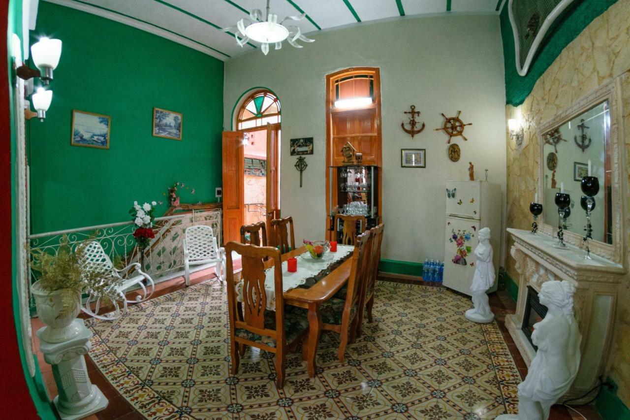 아바나 Casa Colonial Carmen B&B 외부 사진